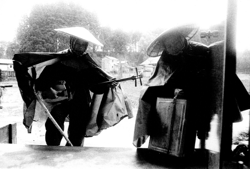 橋本照嵩 『瞽女 アサヒグラフ復刻版』刊行記念展 | ZEN FOTO