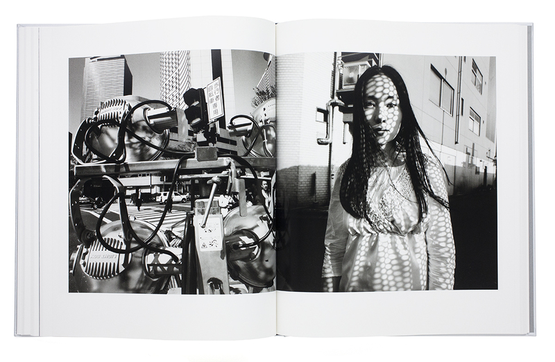 TOKYO CIRCULATION (silver) - 有元伸也 | ZEN FOTO GALLERY - アジア