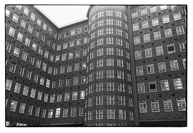 北井一夫 - Kazuo KITAI | ZEN FOTO GALLERY - アジア諸国の写真を専門