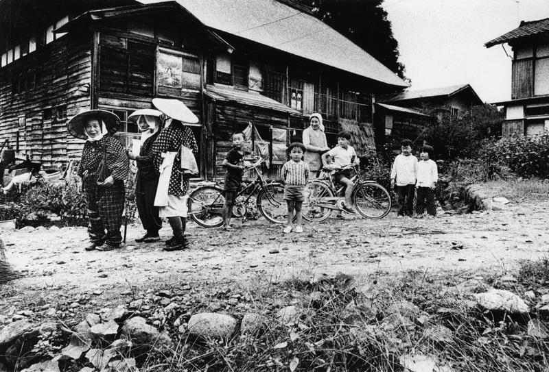 橋本照嵩「瞽女」 | ZEN FOTO GALLERY - アジア諸国の写真を専門に紹介