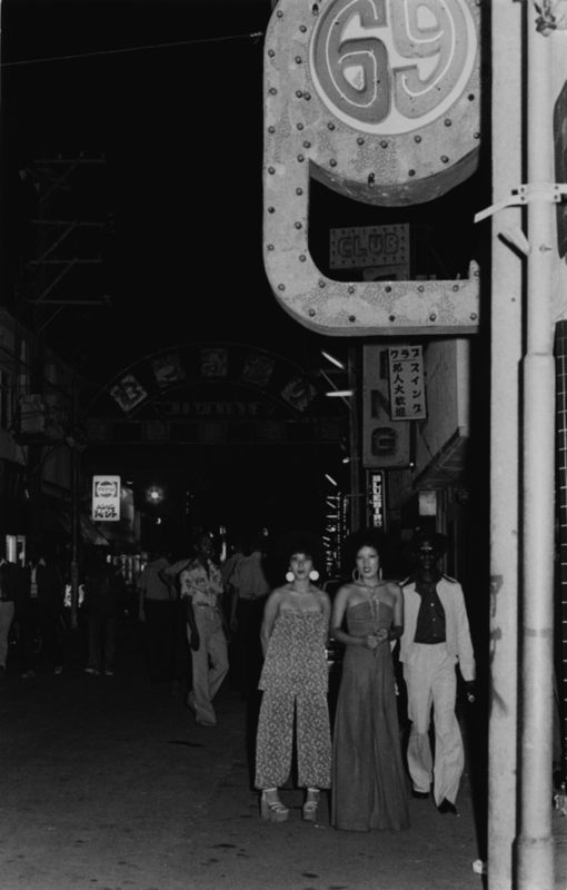 石川真生 - Mao ISHIKAWA | ZEN FOTO GALLERY - アジア諸国の写真を